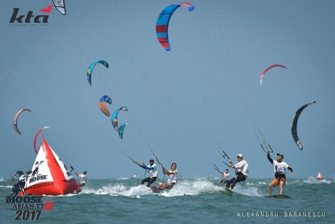 Day 1 – IKA TwinTip Racing Asian Championships © Alexandru Baranescu